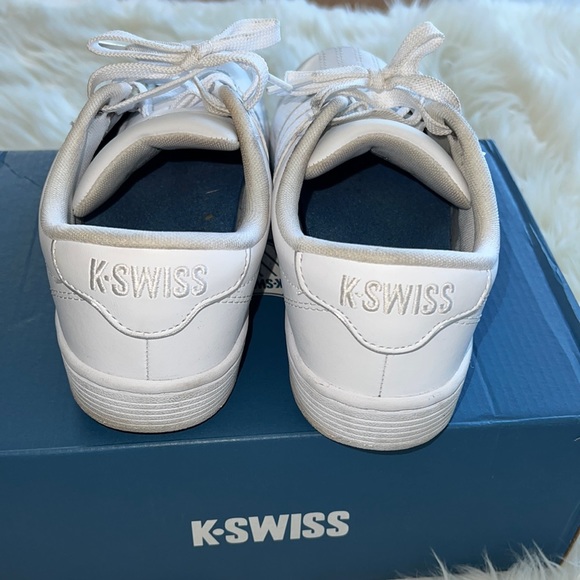 K-Swiss - Picture 2 of 4